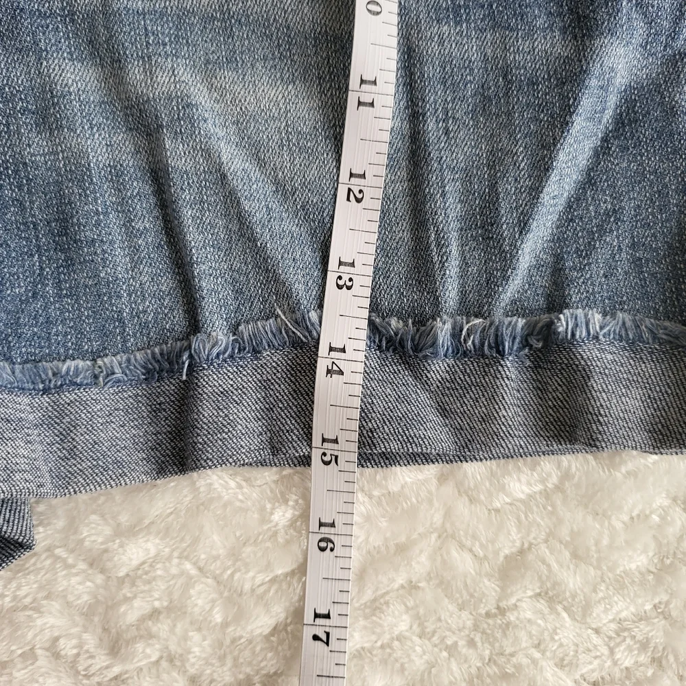 Women's High Waist Denim Short - Picture 8 of 12